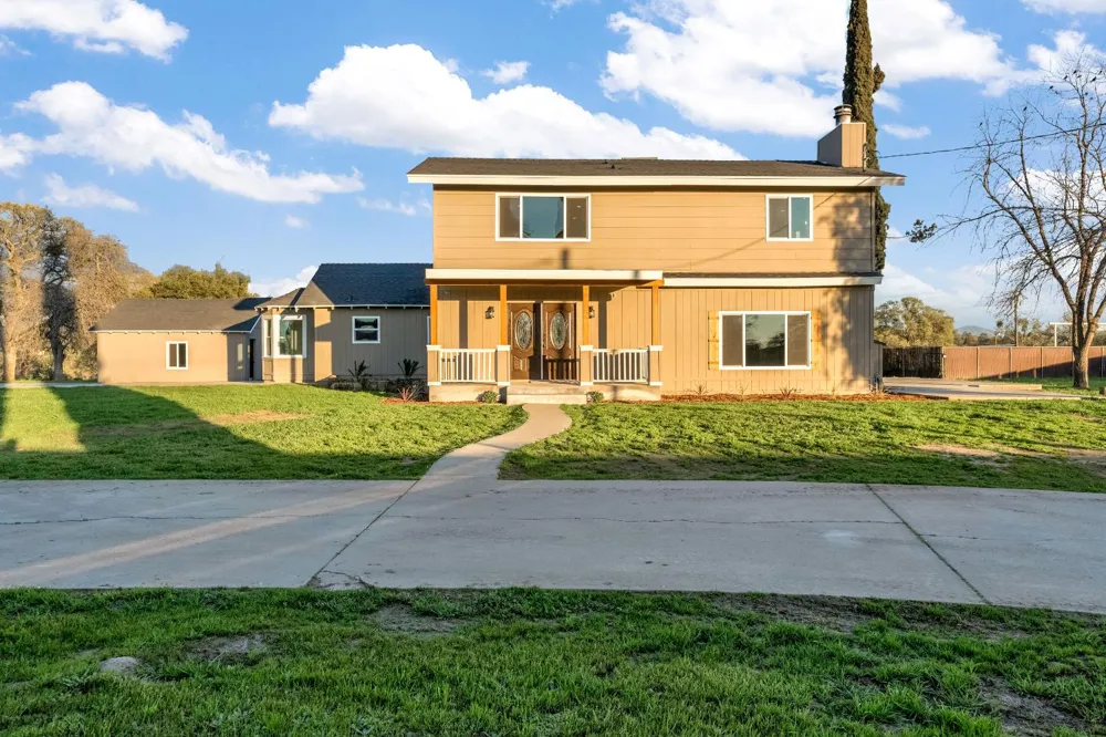 28718 Auberry Road Prather, CA 93651