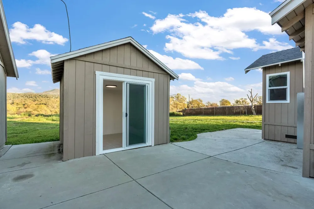 28718 Auberry Road Prather, CA 93651