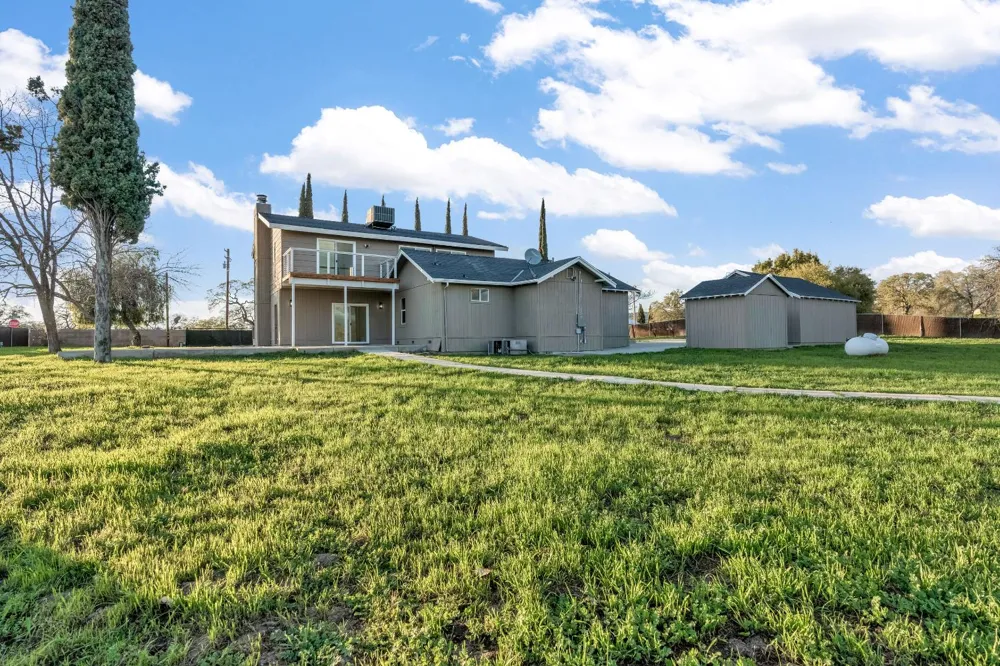 28718 Auberry Road Prather, CA 93651