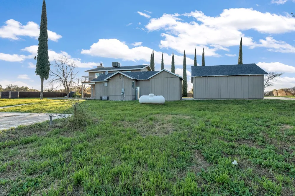 28718 Auberry Road Prather, CA 93651