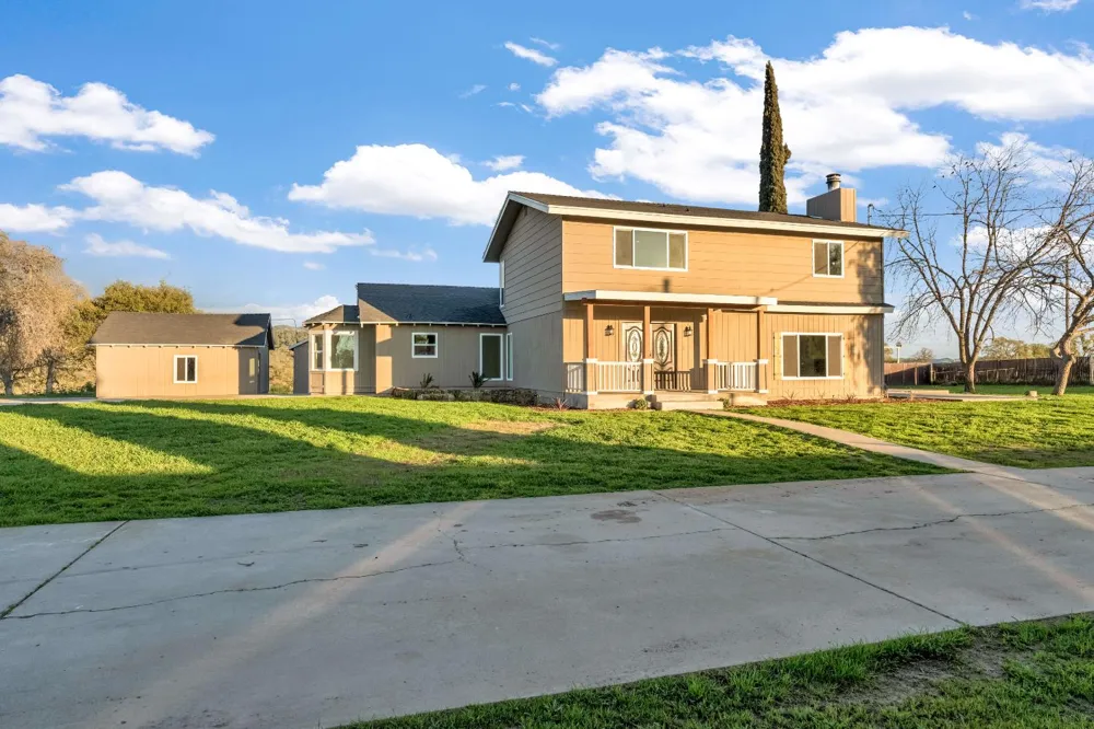 28718 Auberry Road Prather, CA 93651