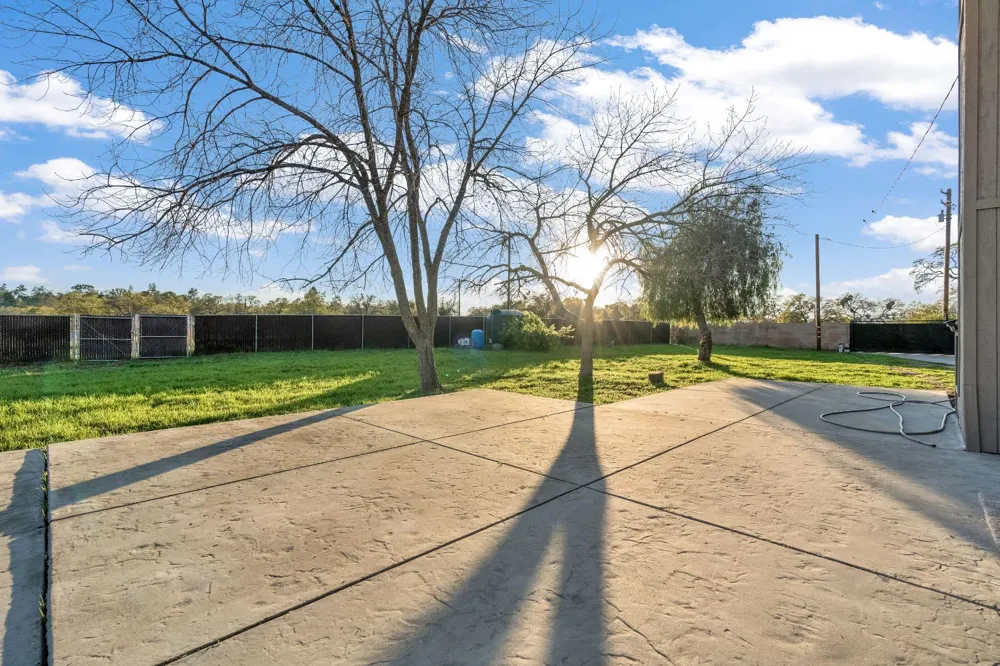 28718 Auberry Road Prather, CA 93651