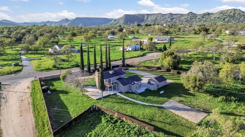 28718 Auberry Road Prather, CA 93651