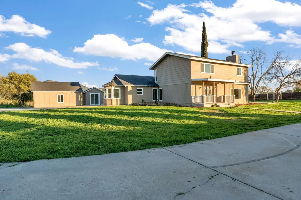 28718 Auberry Road Prather, CA 93651