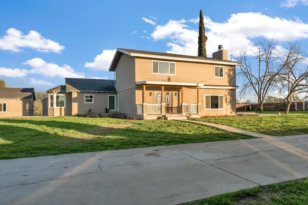 28718 Auberry Road Prather, CA 93651