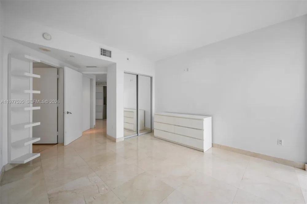 1331 Brickell Bay Dr #911 Miami, FL 33131