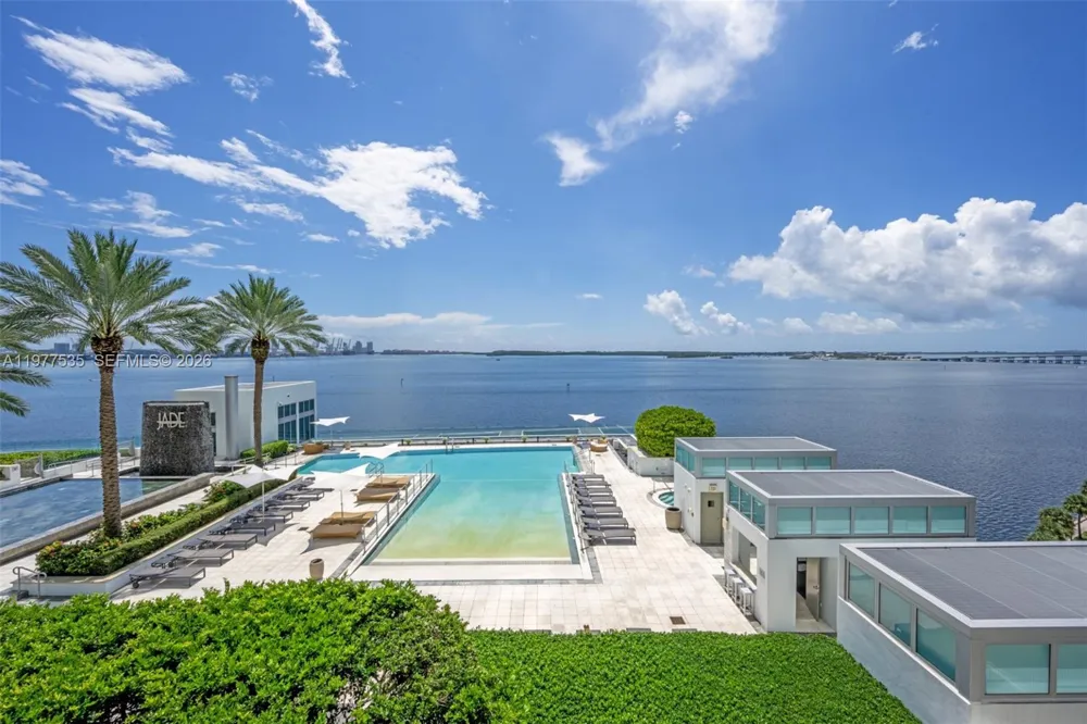 1331 Brickell Bay Dr #911 Miami, FL 33131