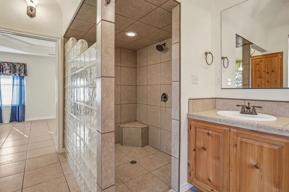 4259 S Lakeview Drive Gordon, TX 76453