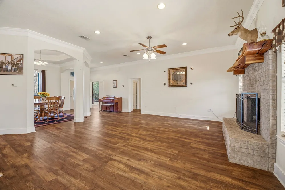 4259 S Lakeview Drive Gordon, TX 76453