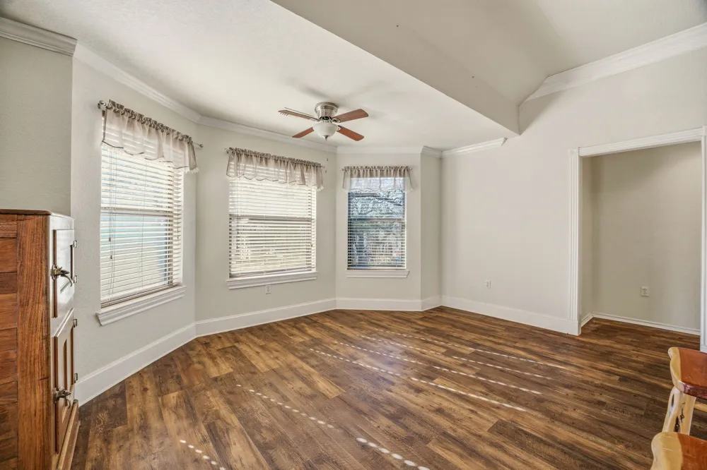 4259 S Lakeview Drive Gordon, TX 76453