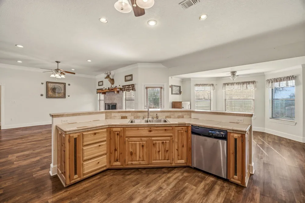 4259 S Lakeview Drive Gordon, TX 76453