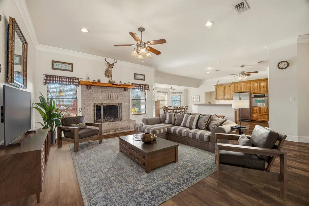 4259 S Lakeview Drive Gordon, TX 76453