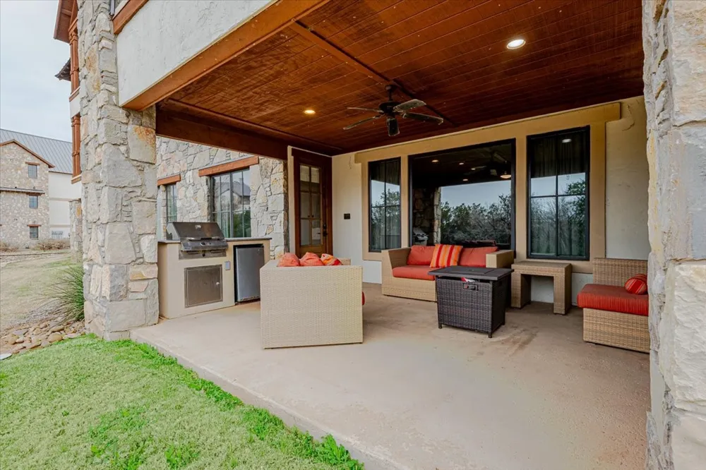2033 Harbor Way #103 Graford, TX 76449