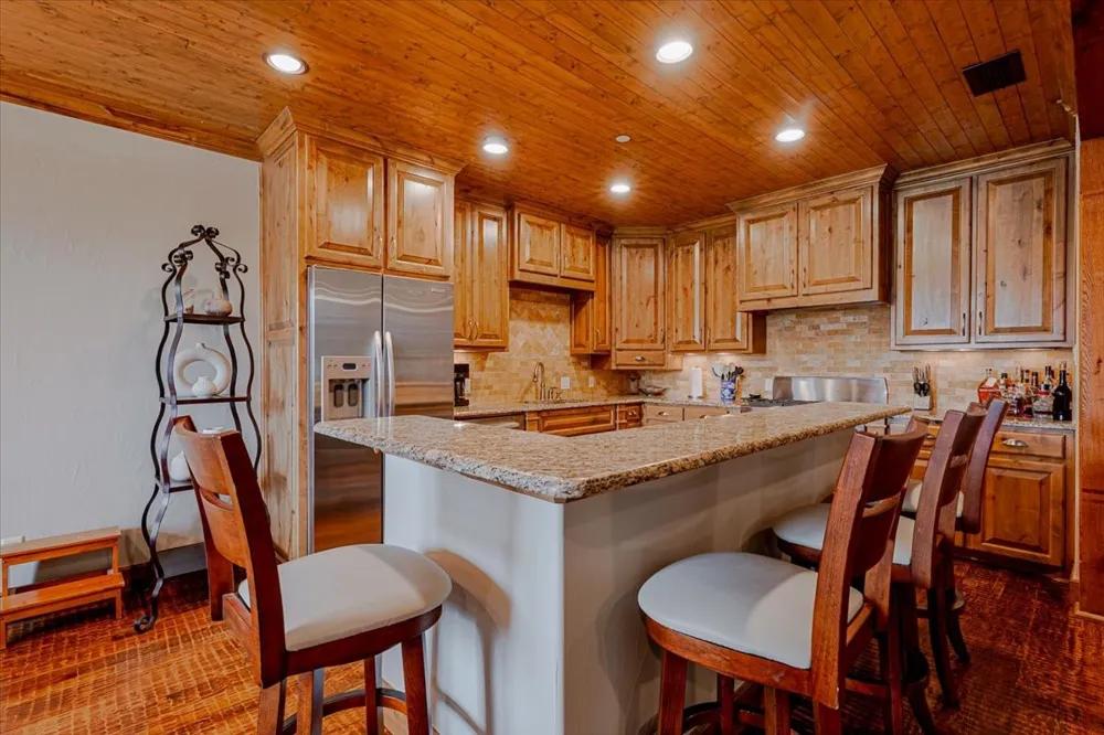 2033 Harbor Way #103 Graford, TX 76449