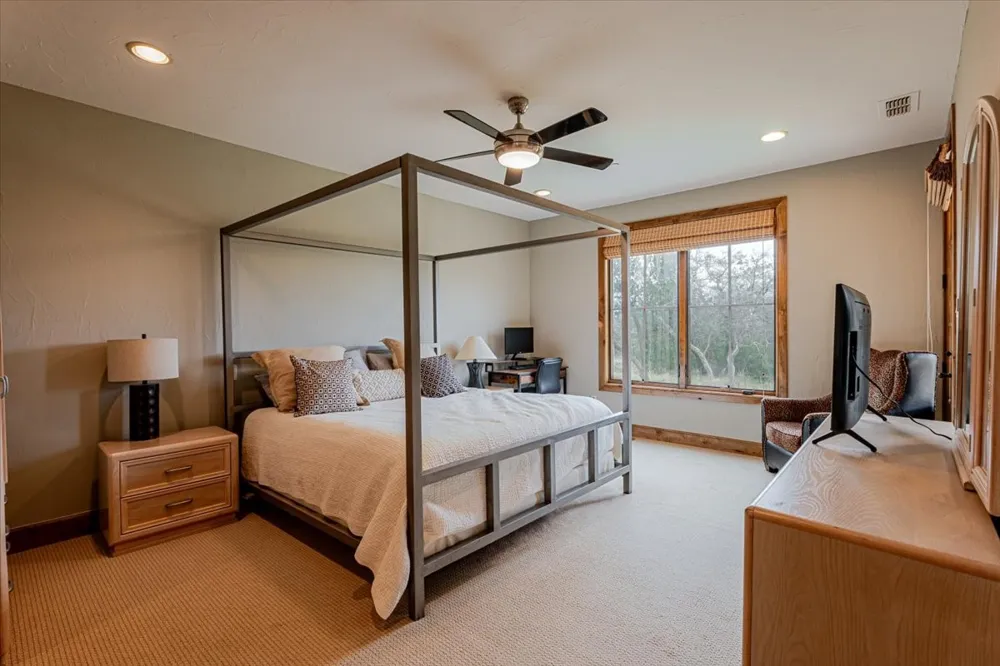 2033 Harbor Way #103 Graford, TX 76449