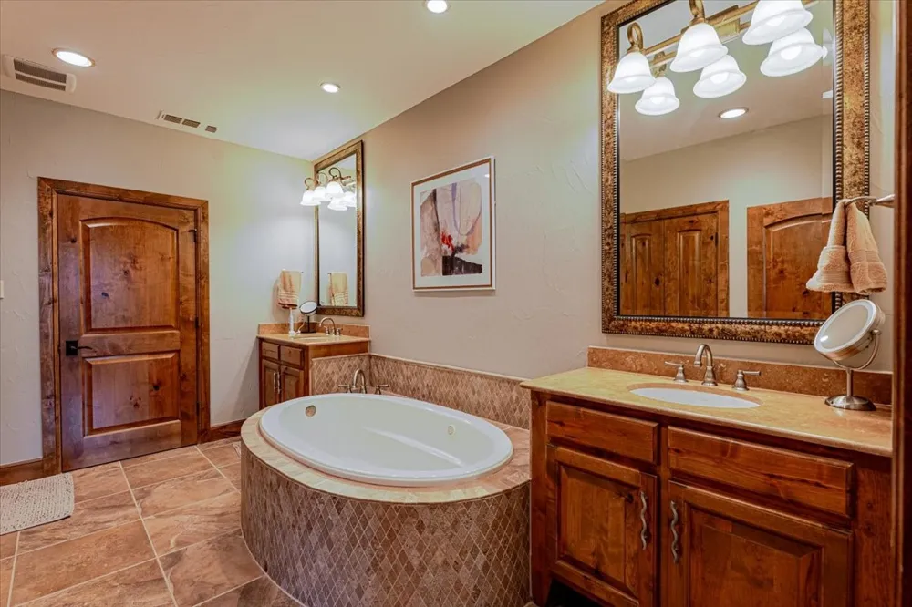2033 Harbor Way #103 Graford, TX 76449