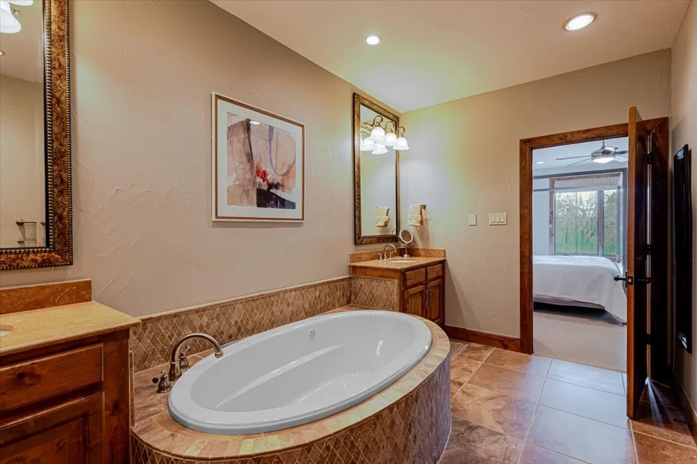 2033 Harbor Way #103 Graford, TX 76449
