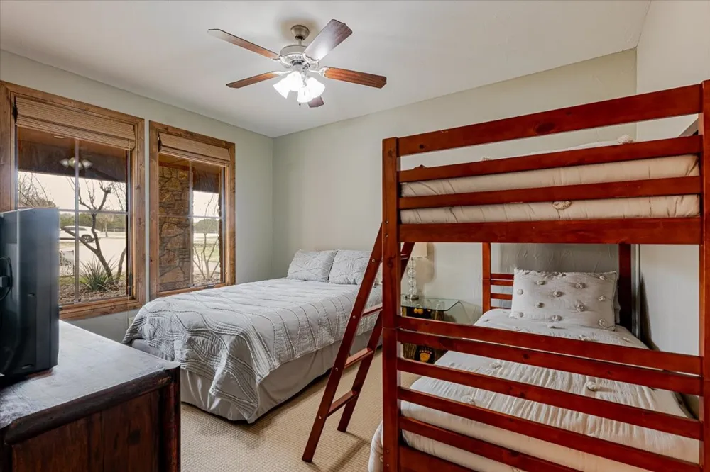2033 Harbor Way #103 Graford, TX 76449