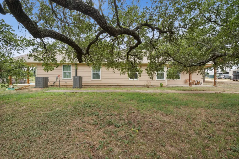 298 Townson Dublin, TX 76446