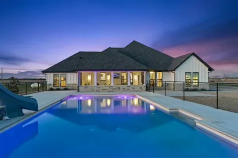 4319 County Road 2617