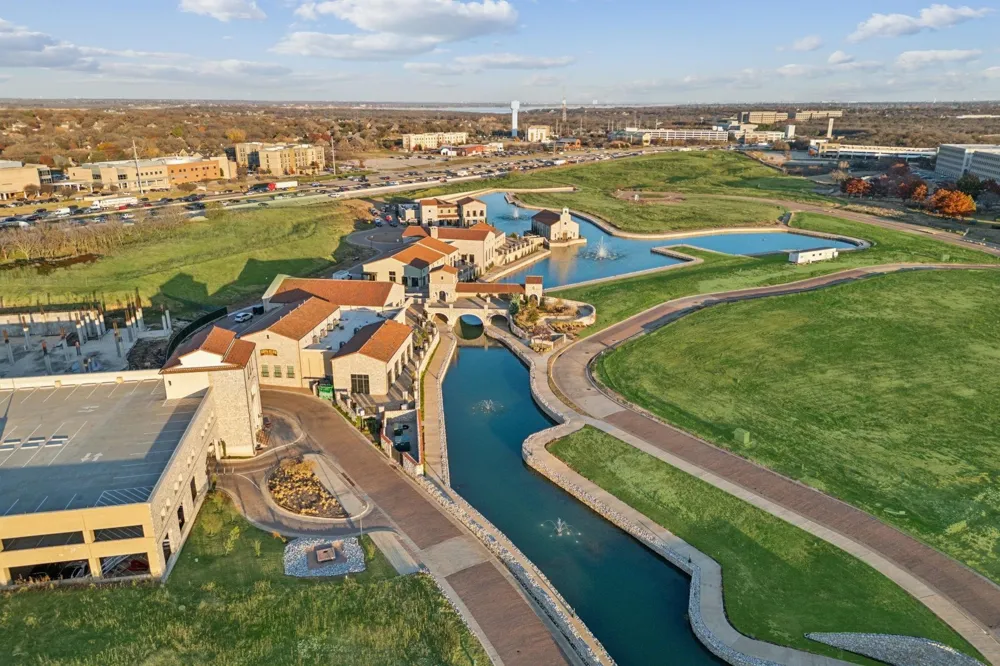 16 Castellon Drive Westlake, TX 76262
