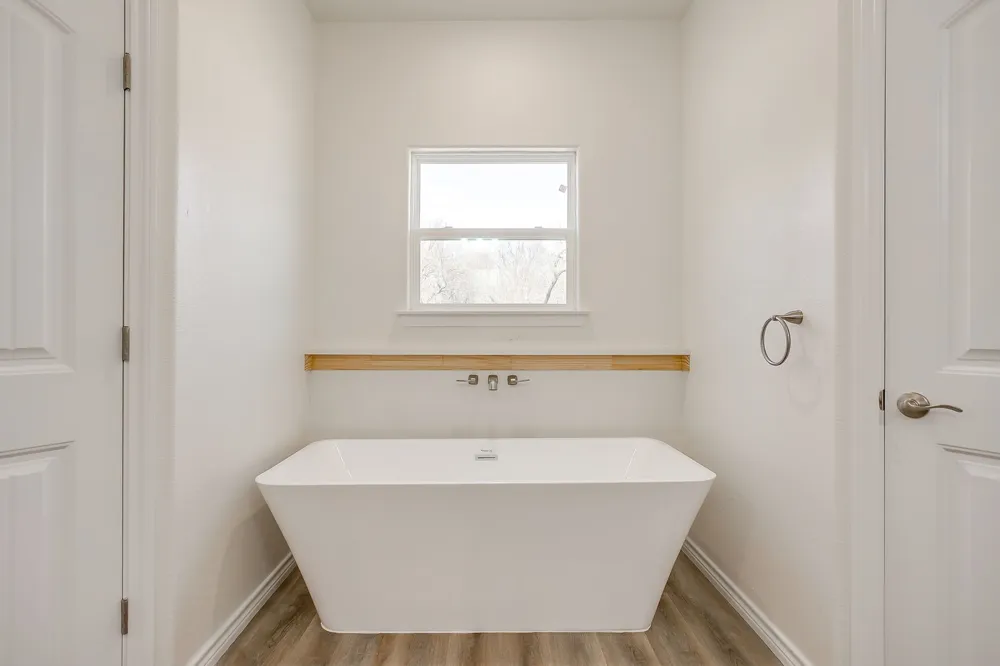 130 Abbott Avenue Covington, TX 76636