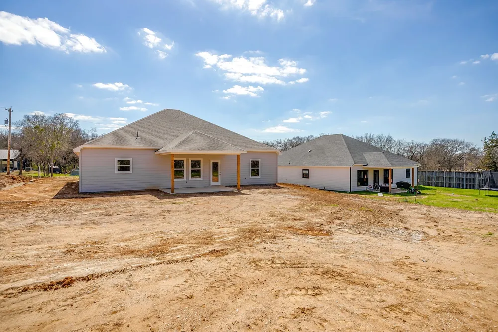 130 Abbott Avenue Covington, TX 76636