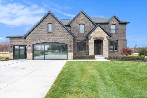7699 Orchard Lane