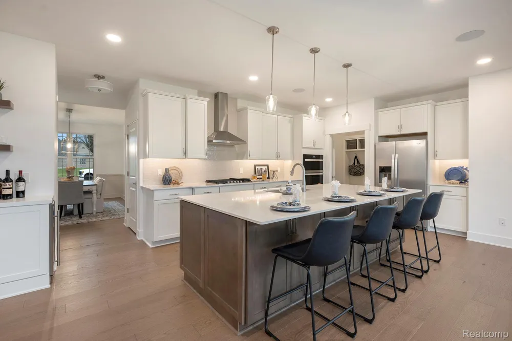 7699 Orchard Lane Washington Township, MI 48095
