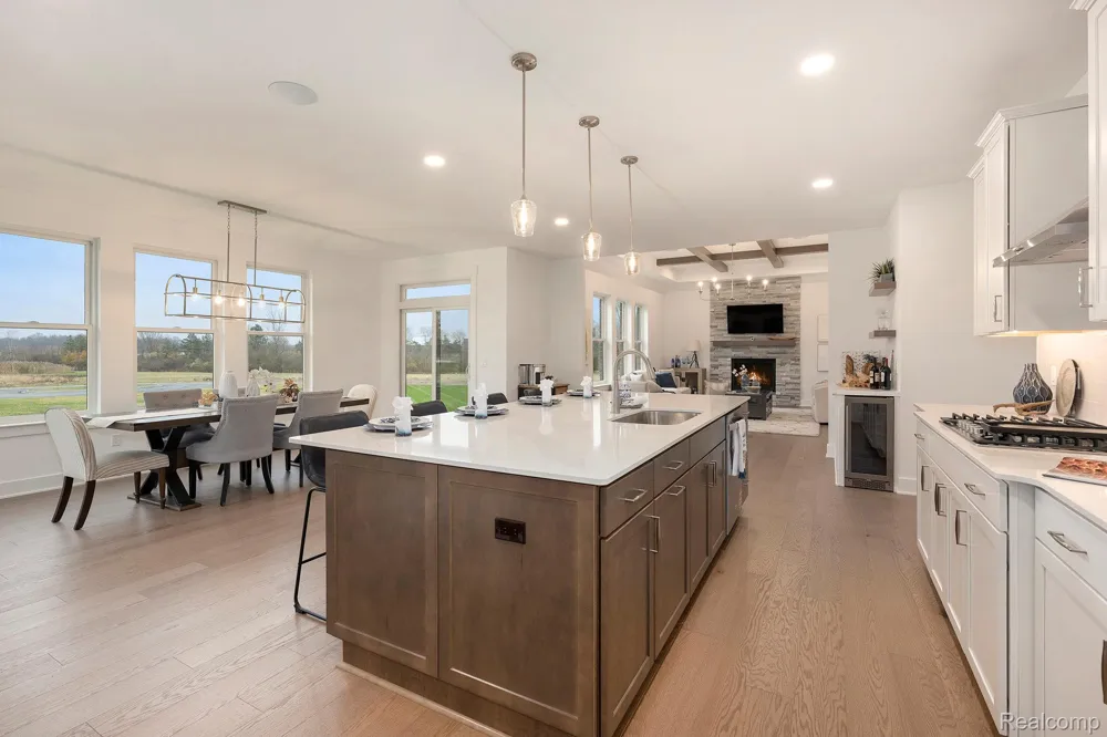 7699 Orchard Lane Washington Township, MI 48095