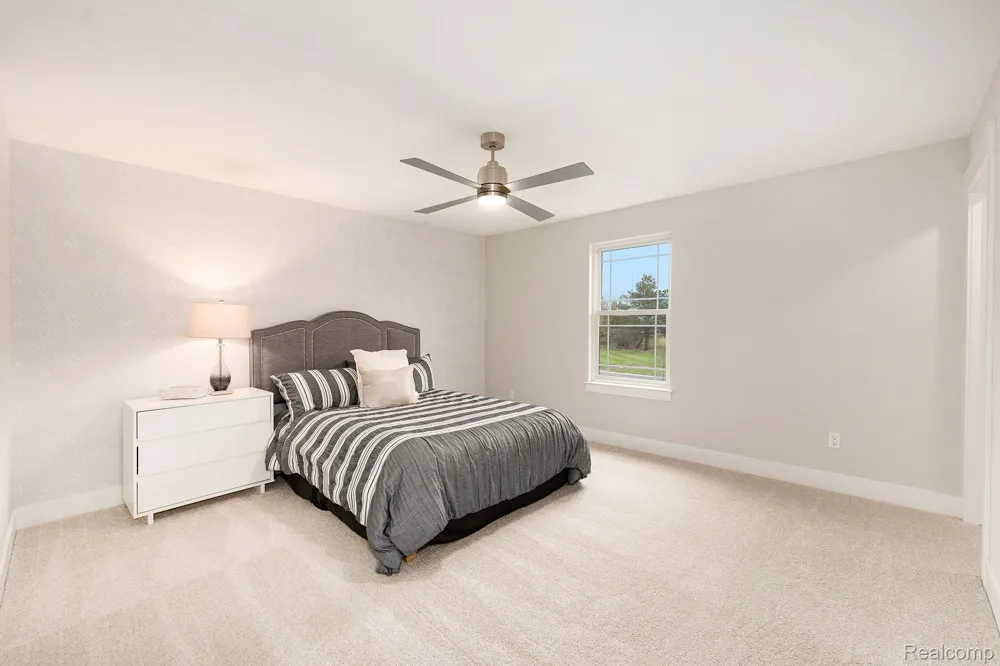 7699 Orchard Lane Washington Township, MI 48095