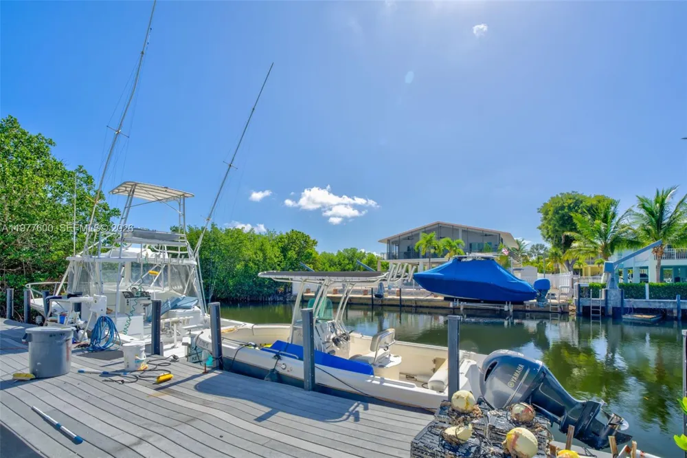 894 Ellen Dr Key Largo, FL 33037