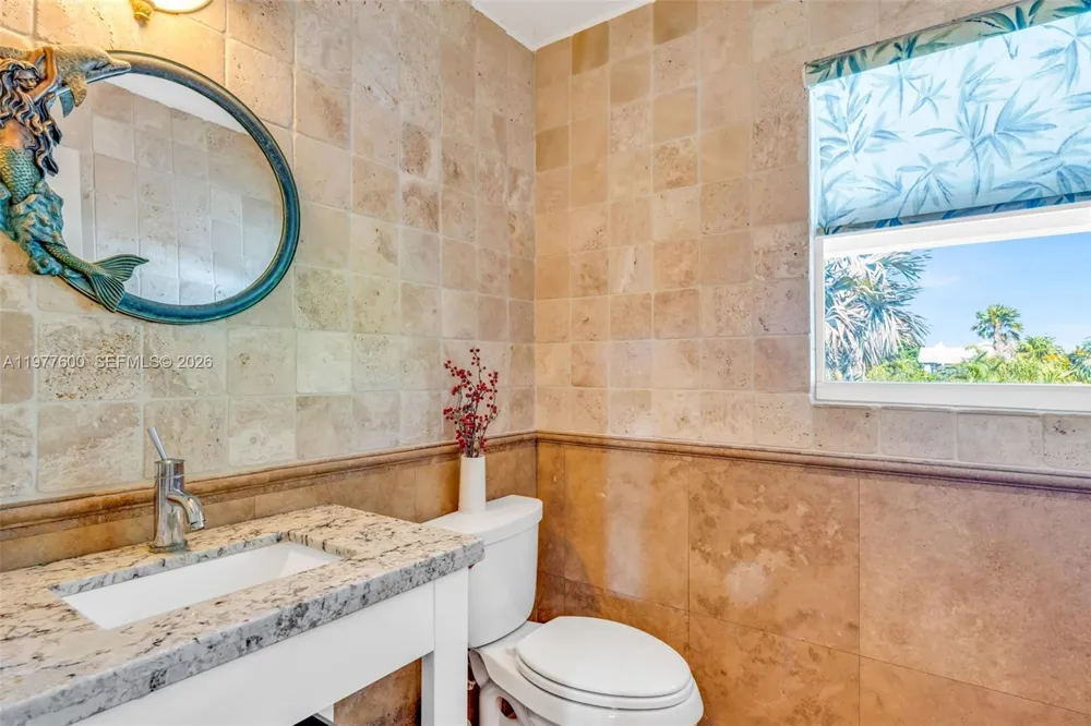 894 Ellen Dr Key Largo, FL 33037
