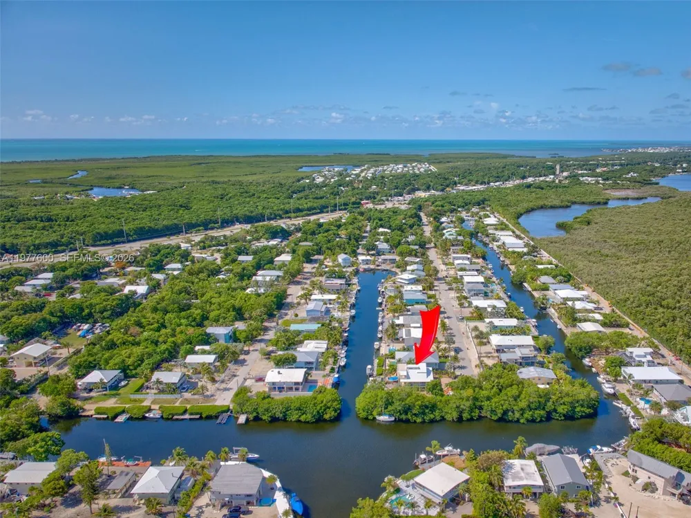894 Ellen Dr Key Largo, FL 33037