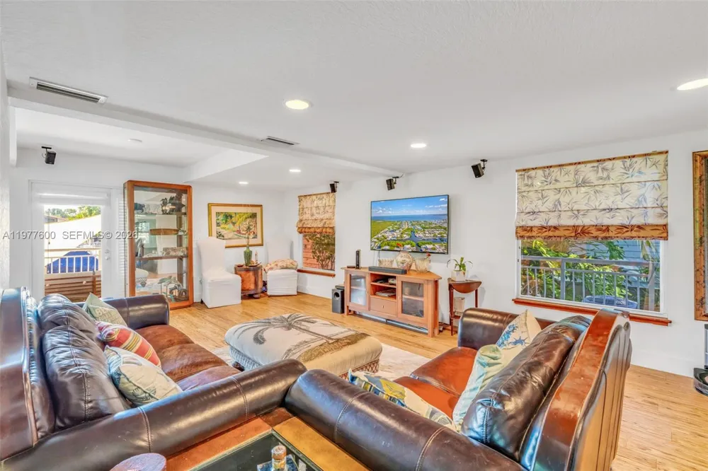 894 Ellen Dr Key Largo, FL 33037