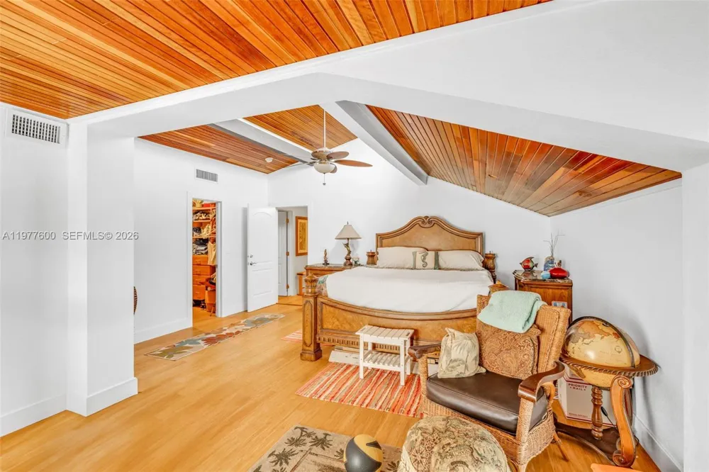 894 Ellen Dr Key Largo, FL 33037