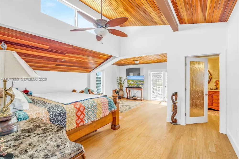 894 Ellen Dr Key Largo, FL 33037