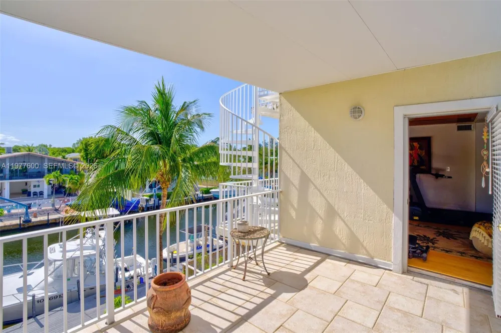 894 Ellen Dr Key Largo, FL 33037