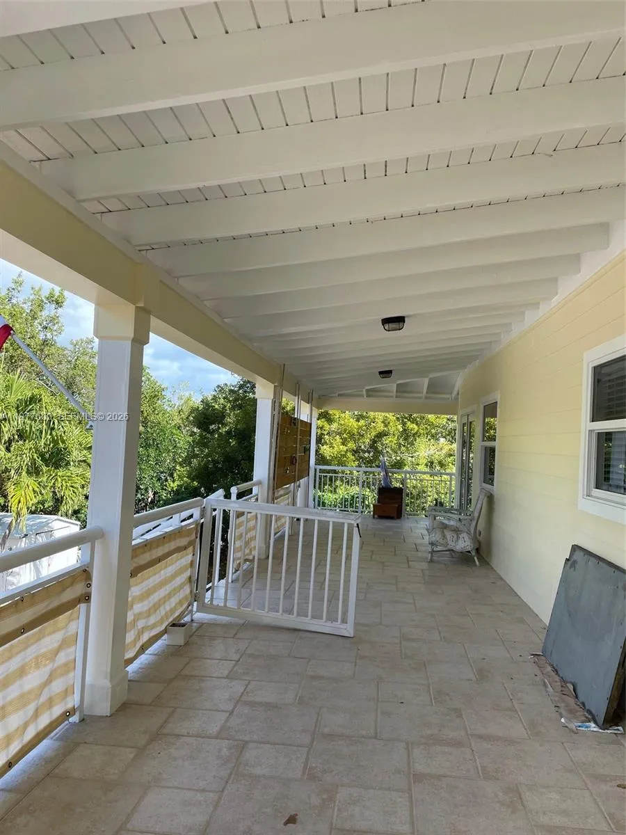 894 Ellen Dr Key Largo, FL 33037