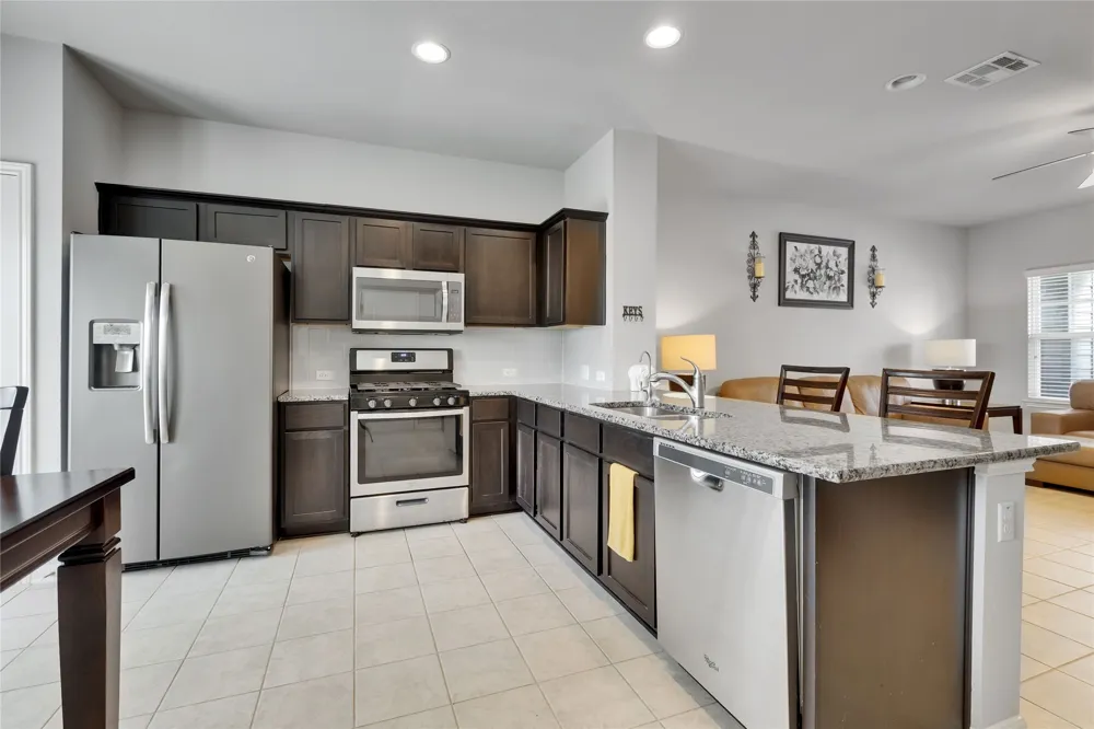 107 Friendship Oak Drive San Marcos, TX 78666