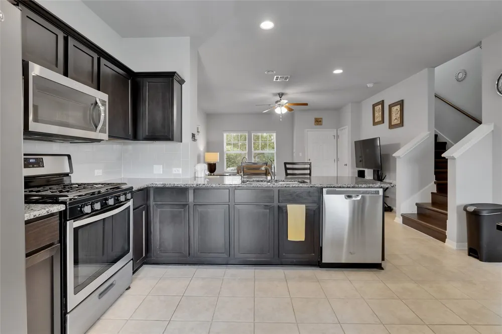107 Friendship Oak Drive San Marcos, TX 78666
