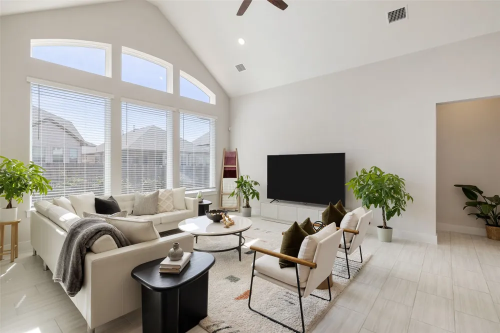 20817 Claire Jean Path Pflugerville, TX 78660