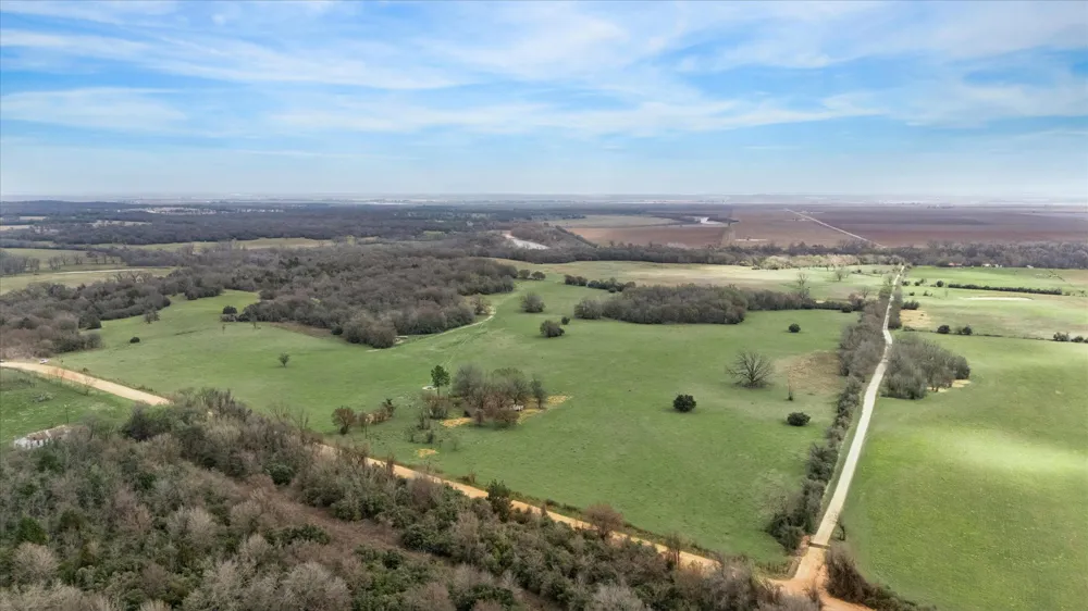 7281 County Road 358 Road Gause, TX 77836