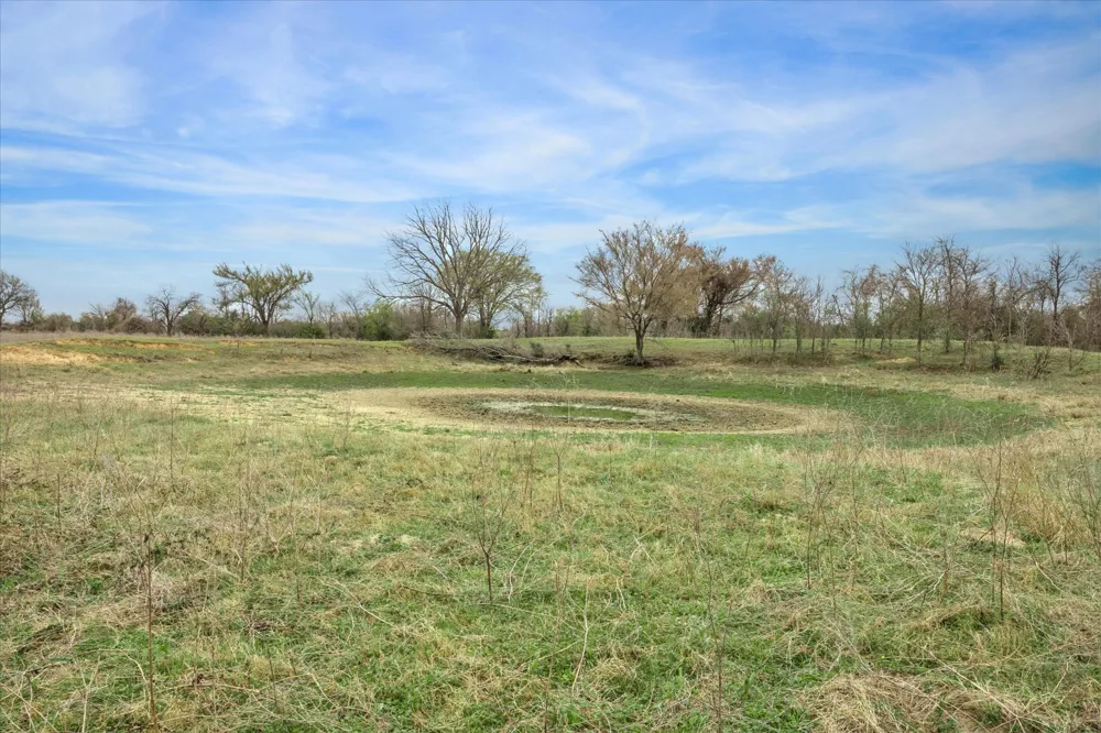 7281 County Road 358 Road Gause, TX 77836