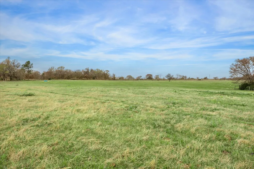 7281 County Road 358 Road Gause, TX 77836