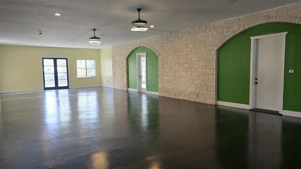 17621 Stacey Lane Lago Vista, TX 78645