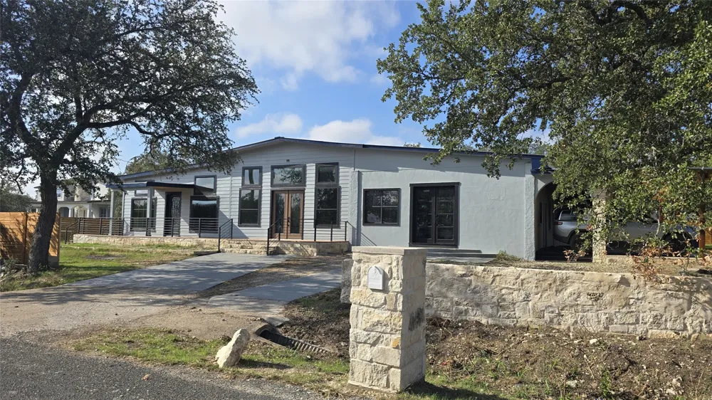 17621 Stacey Lane Lago Vista, TX 78645