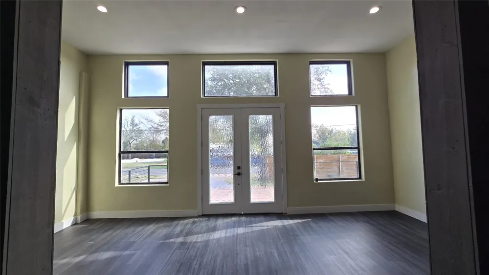 17621 Stacey Lane Lago Vista, TX 78645
