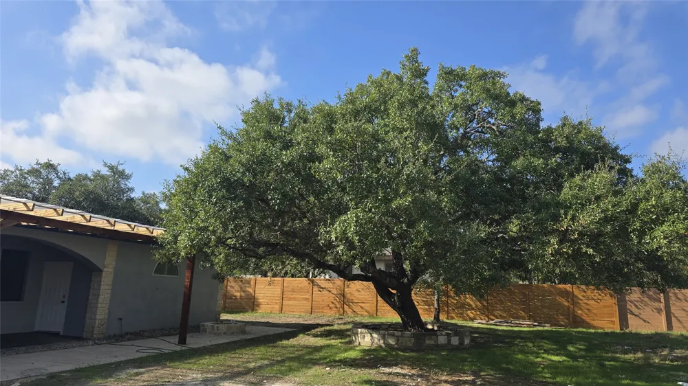 17621 Stacey Lane Lago Vista, TX 78645