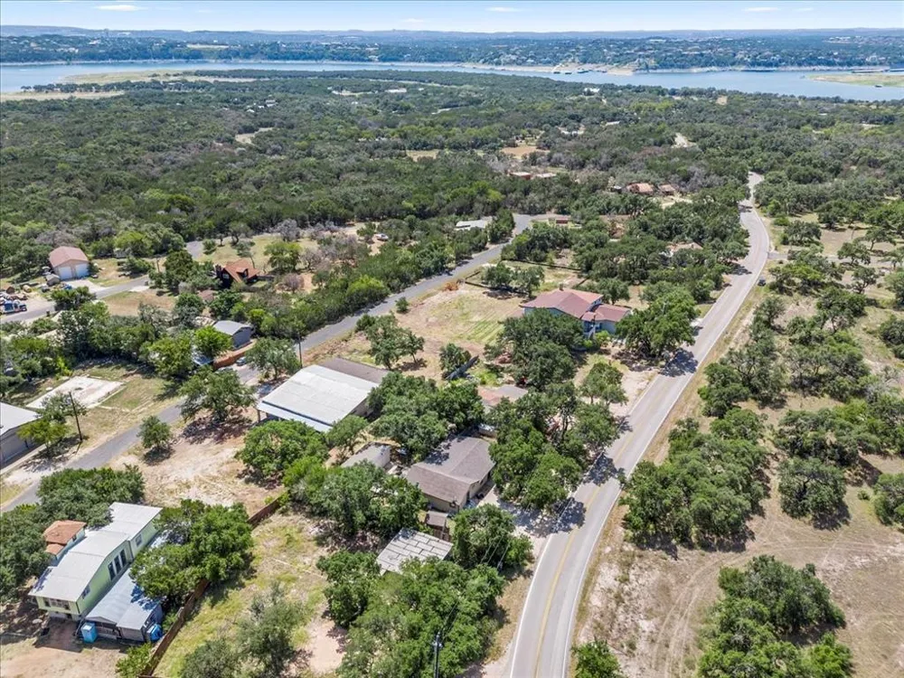17621 Stacey Lane Lago Vista, TX 78645